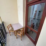 Captivating 1-Bed Apartment In Praha