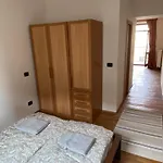 Captivating 1-Bed Apartment In Praha
